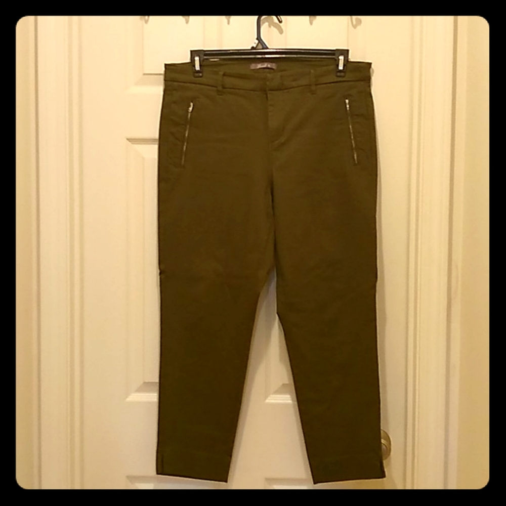 Green khaki pants